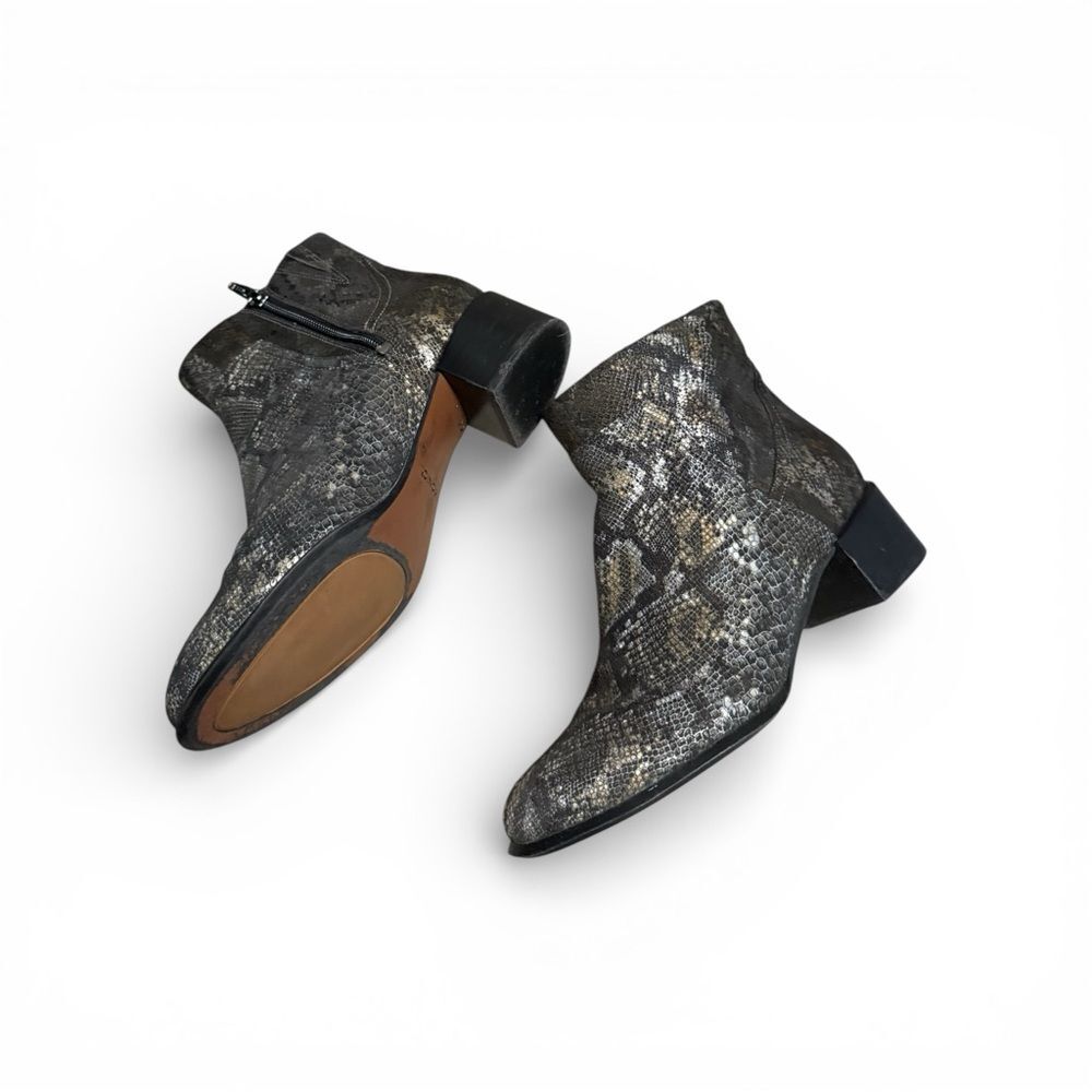 Vionic Kamryn Metallic Snake Print Leather Ankle Boots Grey Gold Size 7